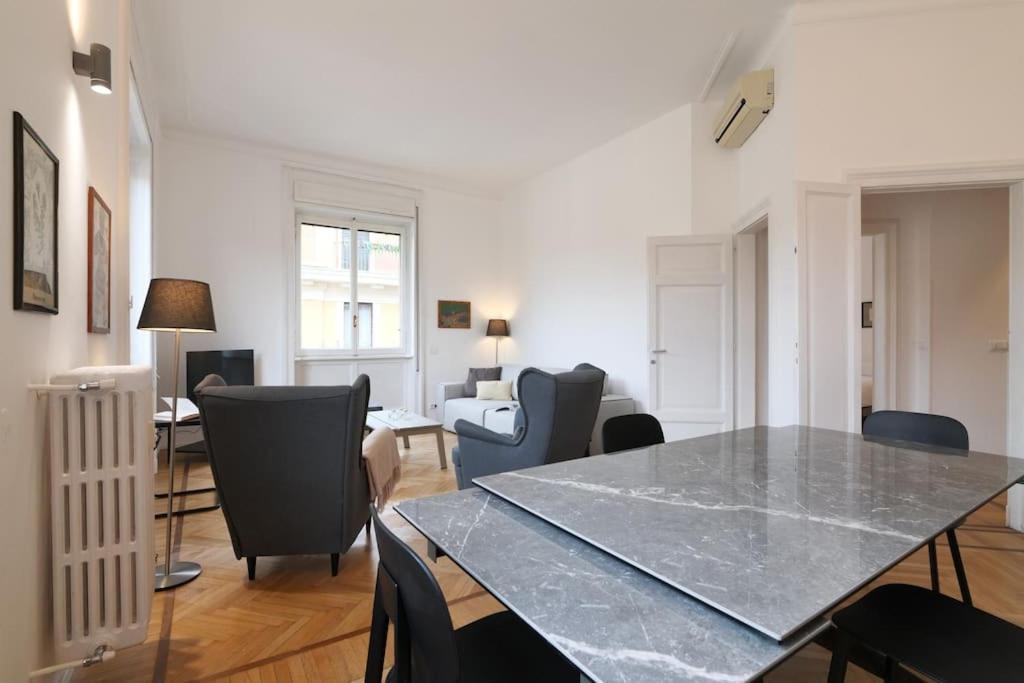 Contempora - Trilocale Podgora 10 * Milan